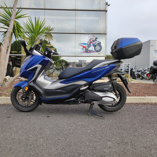 HONDA FORZA 350 SMART TOP BOX ABS - MAUGUIO (MONTPELLIER EST)