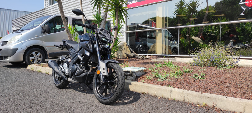 HONDA CB750 HORNET ABS - MAUGUIO (MONTPELLIER EST)