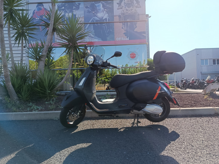 PIAGGIO VESPA 300 GTS ABS - MAUGUIO (MONTPELLIER EST)