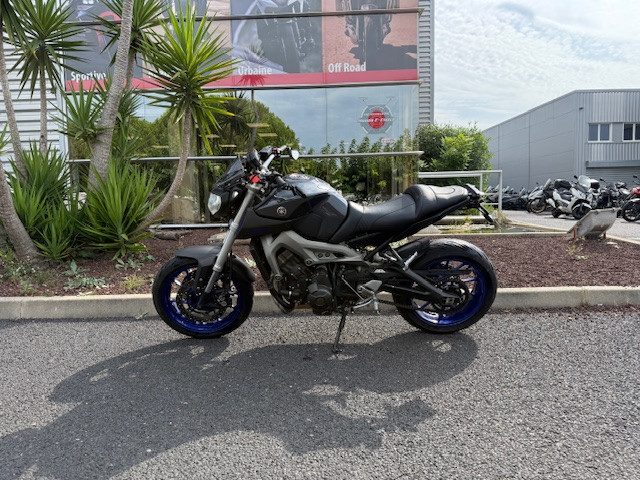 YAMAHA MT-09 - MAUGUIO (MONTPELLIER EST)