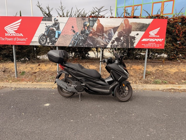 HONDA FORZA 125 SMART TOP BOX ABS - MAUGUIO (MONTPELLIER EST)