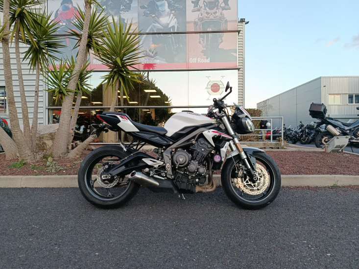 TRIUMPH STREET TRIPLE S 660 - MAUGUIO (MONTPELLIER EST)