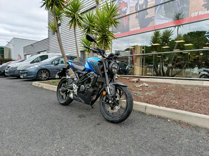 HONDA CB125R ABS - MAUGUIO (MONTPELLIER EST)