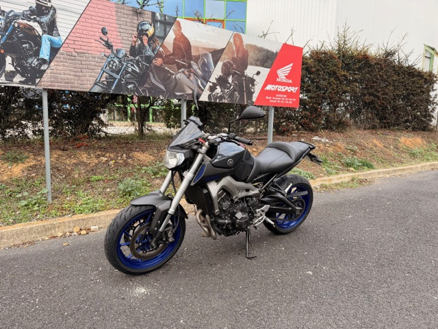 YAMAHA MT-09 - MAUGUIO (MONTPELLIER EST)