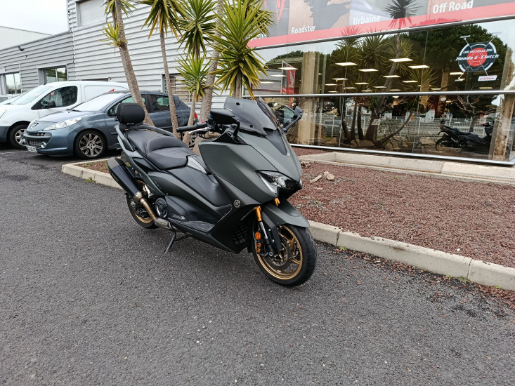 YAMAHA T-MAX 560 TECH MAX - MAUGUIO (MONTPELLIER EST)