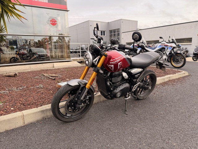 TRIUMPH SPEED 400 - MAUGUIO (MONTPELLIER EST)