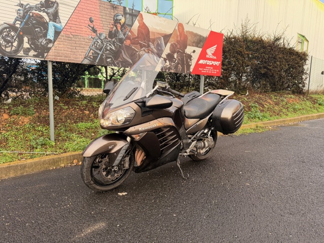 KAWASAKI GTR 1400 - MAUGUIO (MONTPELLIER EST)