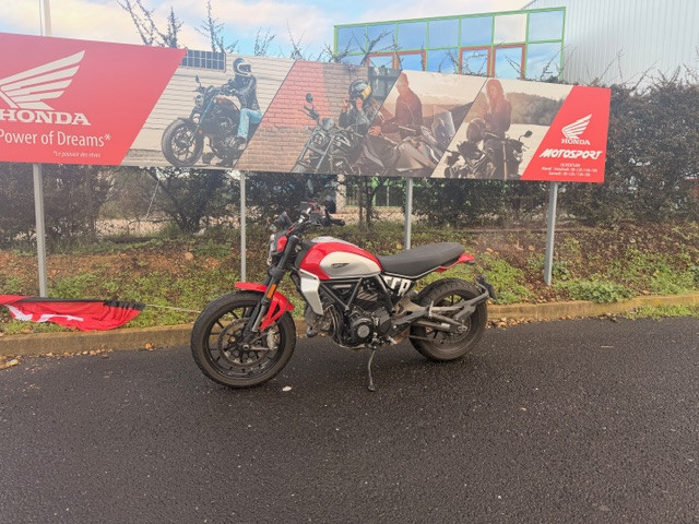 DUCATI SCRAMBLER 800 - MAUGUIO (MONTPELLIER EST)