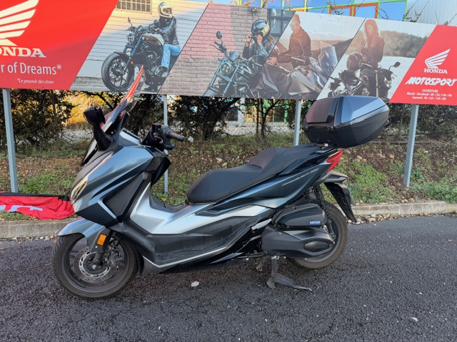 HONDA FORZA 350 SMART TOP BOX - MAUGUIO (MONTPELLIER EST)
