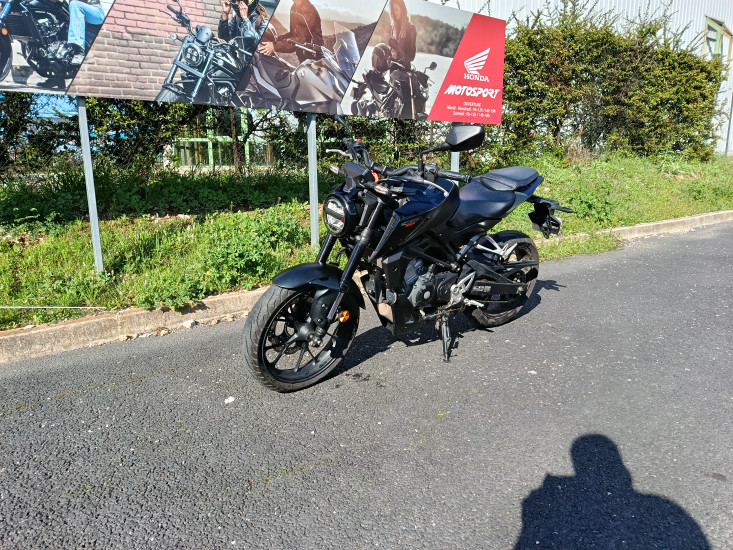 HONDA CB125R ABS - MAUGUIO (MONTPELLIER EST)