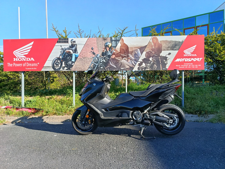 YAMAHA T-MAX 560 TECHMAX ABS - MAUGUIO (MONTPELLIER EST)