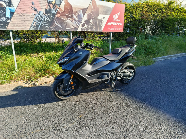 YAMAHA T-MAX 560 TECHMAX ABS - MAUGUIO (MONTPELLIER EST)