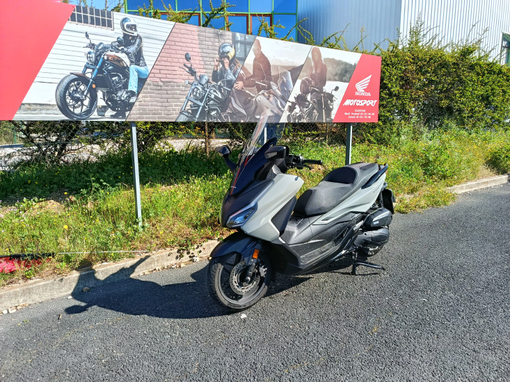 HONDA FORZA 125 ABS - MAUGUIO (MONTPELLIER EST)