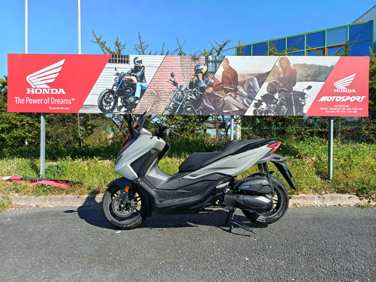 HONDA FORZA 125 ABS - MAUGUIO (MONTPELLIER EST)