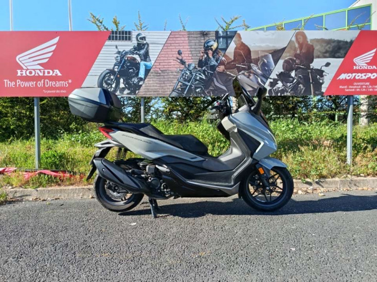 HONDA FORZA 350 SMART TOP BOX ABS - MAUGUIO (MONTPELLIER EST)